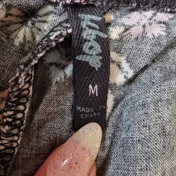 3/$40 Sale! Bebop 'I Dream Of Jeannie' Floral Pants - Picture 8 of 8